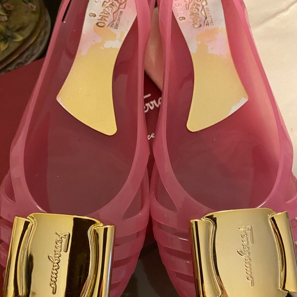 Jelly flats - Picture 3 of 6